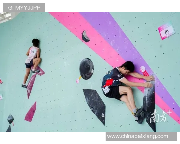 南京攀岩队在极限运动会中以77分稳居积分榜首位